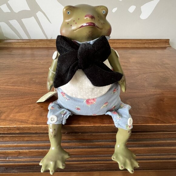 Vintage Department 56 Shelf Sitter Frog Doll by Marylisa Chesnutt Fabric Ceramic - Picture 1 of 14